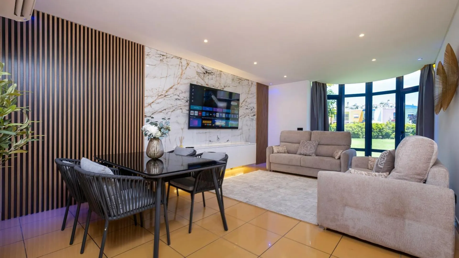 Vila Romantic With Private Hot Tub & Parking - Big Pool - Marina Access Albufeira