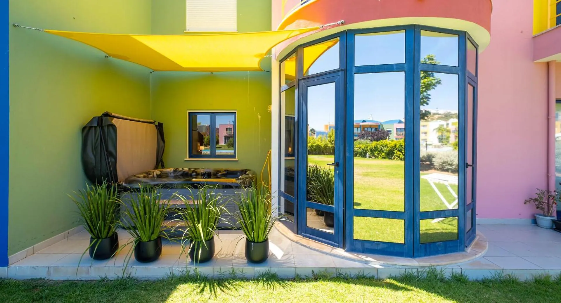 Romantic With Private Hot Tub & Parking - Big Pool - Marina Access Albufeira